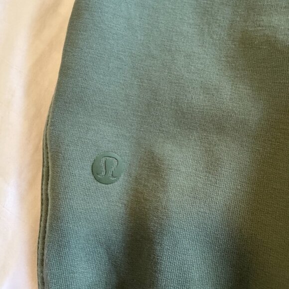 Lululemon LA Packable Pullover-to-Pillow in Olive Green - Picture 5 of 10